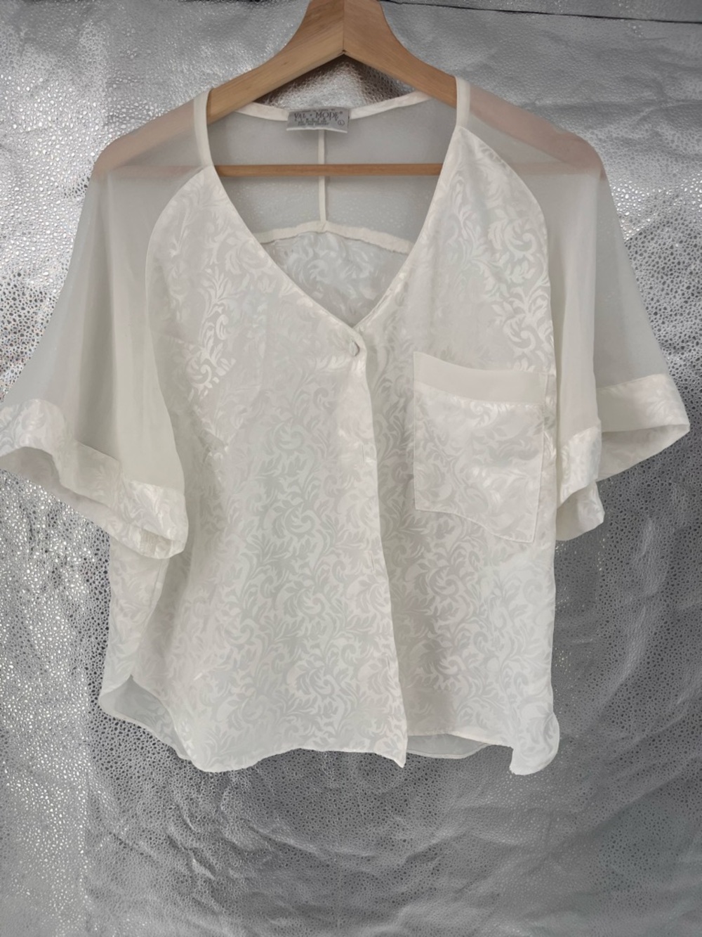 Vintage Val Mode Lingerie White Damask Button Down Pajama Top Size L Cottagecore